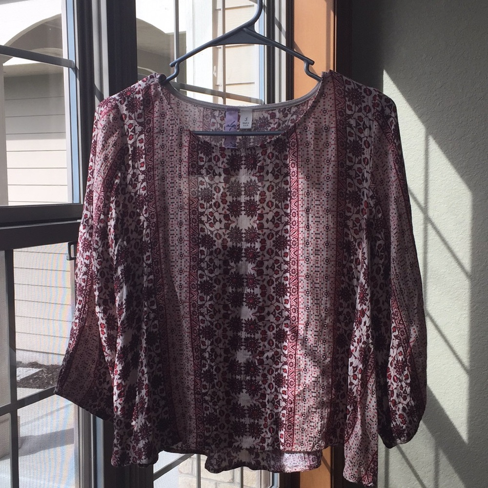 Alya 3/4 length sleeve top